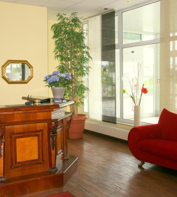 Crimmitschau Atrium Hotel מראה חיצוני תמונה