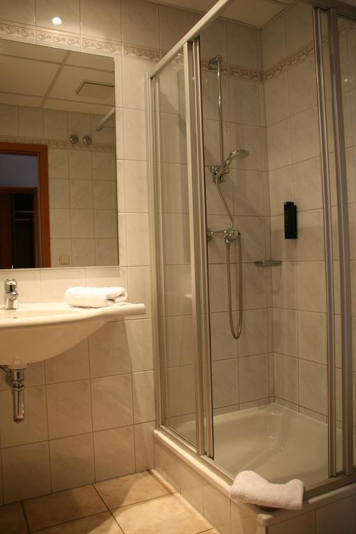 Crimmitschau Atrium Hotel חדר תמונה